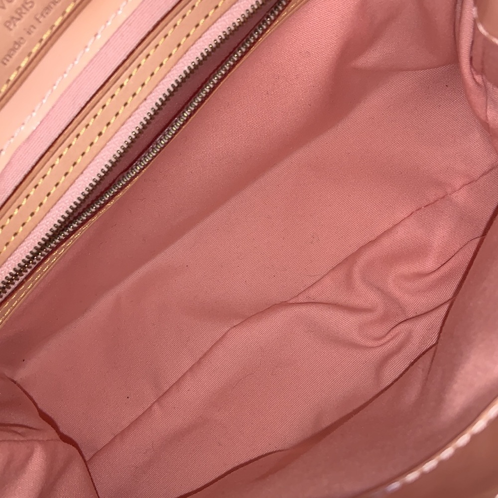NWOT Authentic Louis Vuitton Vernis Reade Marshmallow Handbag - Picture 8 of 15